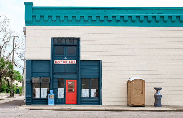 Affordable portable toilet rental in Reading, OH